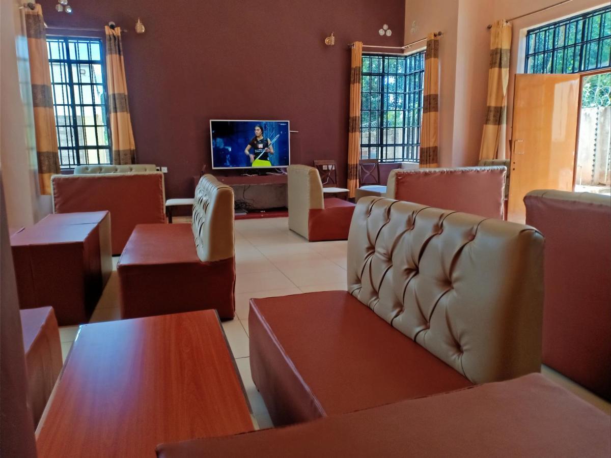 The Peak Meadows Hotel Nyeri Exterior photo
